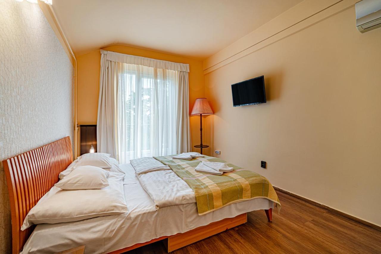 Hotel Bobbio Budapest Exterior photo